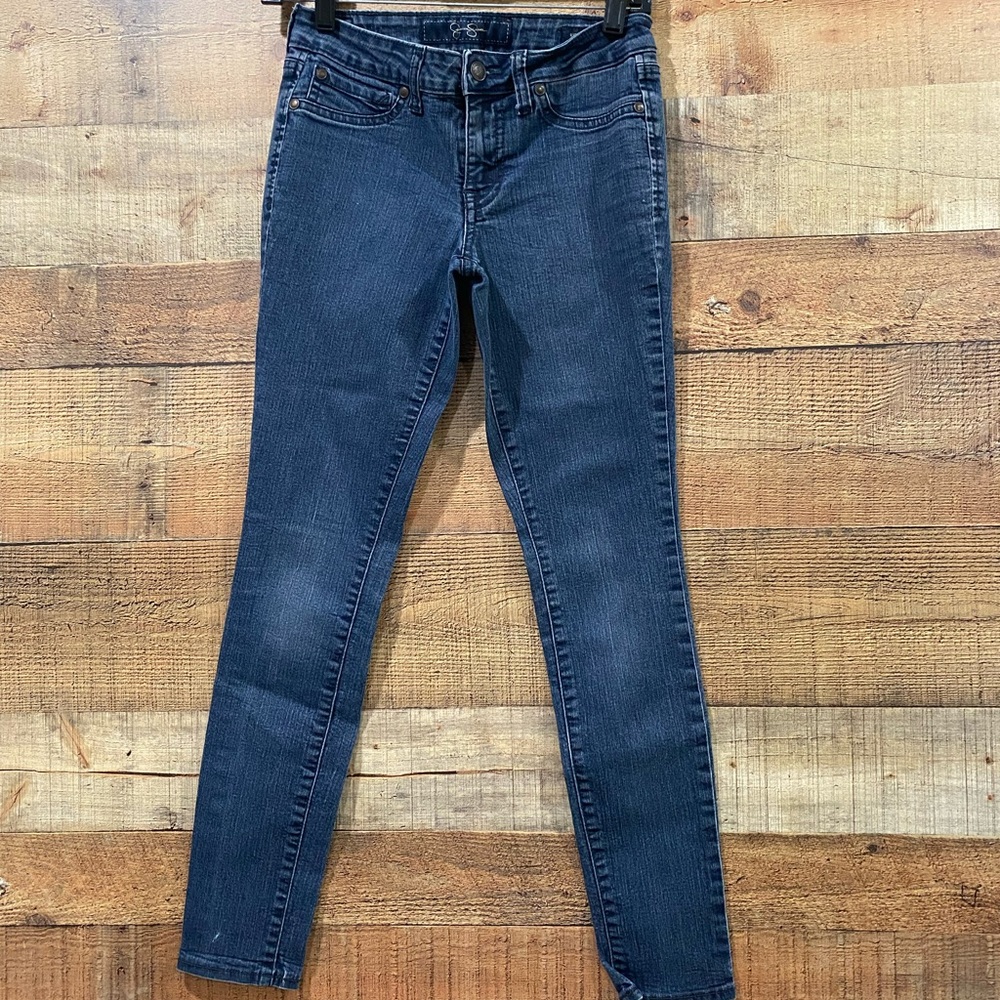 Jessica Simpson Kiss Me Jeggings Size 27 Short